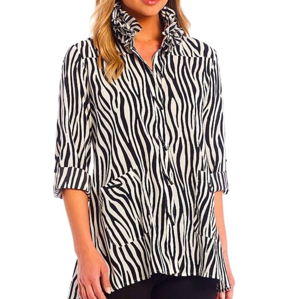 Ali Miles Black and White Zebra Print Ruffle Collar Tunic Shirt Size Small